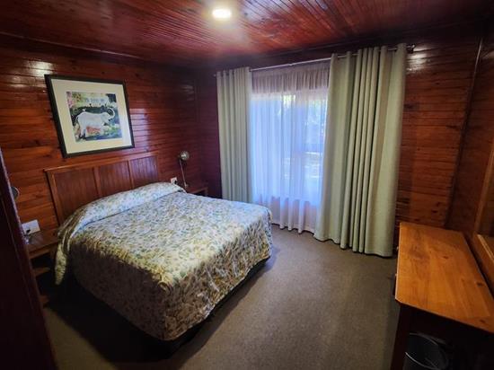 Plettenberg, A Forever Resort: 6-Sleeper Timber Chalet. No river view. 3 bedrooms (1 queen bed & 4 single beds.)